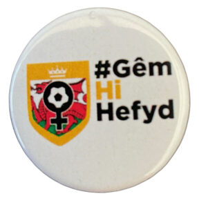 x100 HERGAMETOO CYMRU BUTTON BADGE